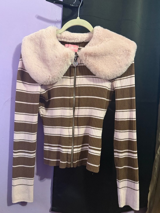 Sugar Thrillz Jackets & Blazers - Sugar Thrillz Faux Fur Collar Striped Zip-Up Jacket - Pink & Brown size Md/Large